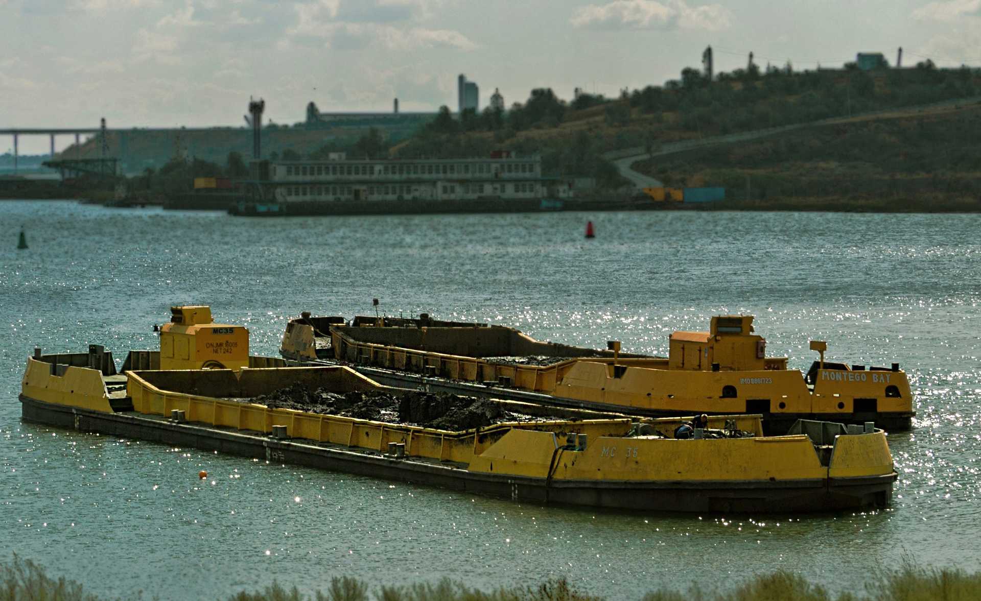 Dump Barge MC 35